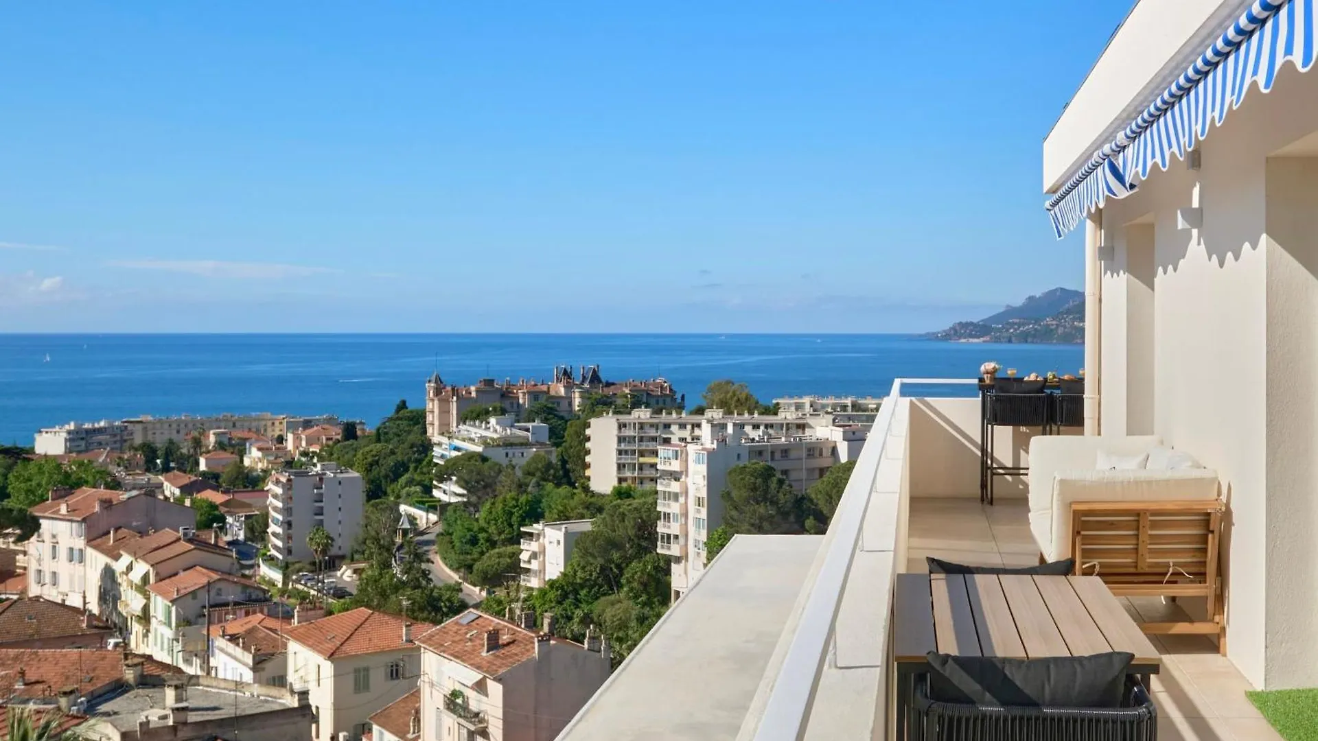 Appartement Heavnstay Suite Penthouse Bernis Cannes France